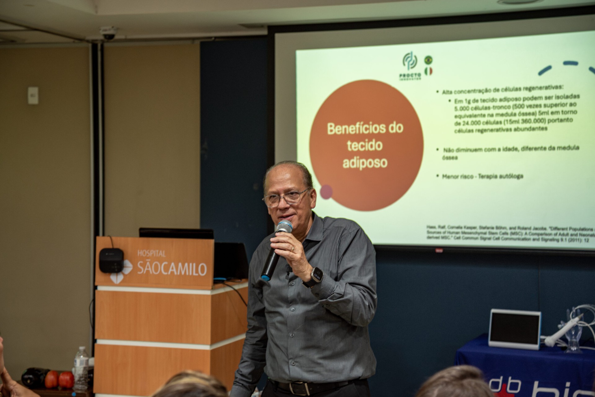 Palestra sobre medicina regenerativa